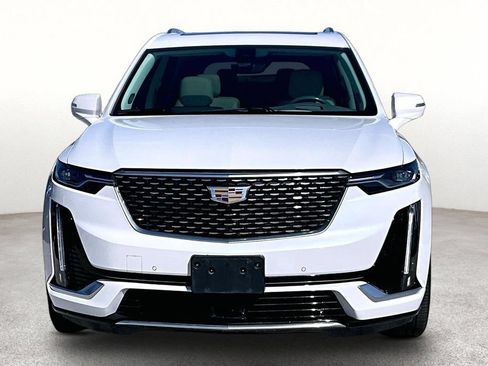Used 2020 Cadillac XT6 Premium Luxury FWD image 3