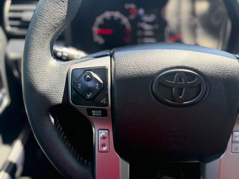 Used 2020 Toyota 4Runner SR5 image 18