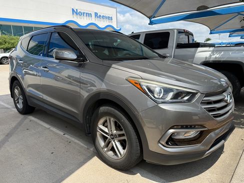 Used 2018 Hyundai Santa Fe Sport w/ 2.4L Value Package 02 FWD image 3