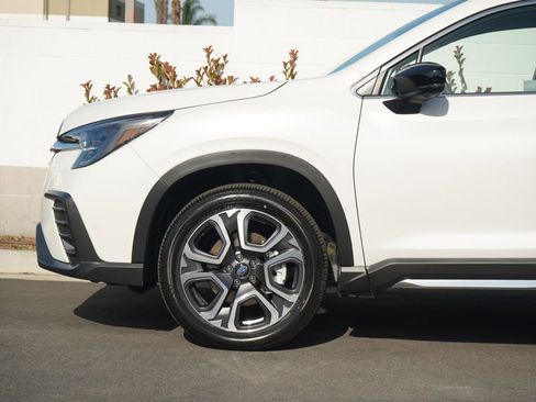 New 2026 Subaru Ascent Limited AWD/4WD image 2