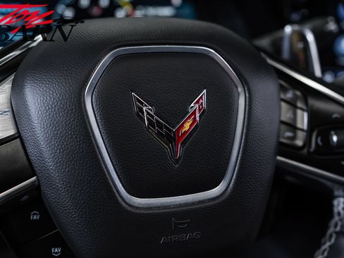 Used 2022 Chevrolet Corvette Stingray Preferred Cpe w/ Z51 Performance Package RWD image 37