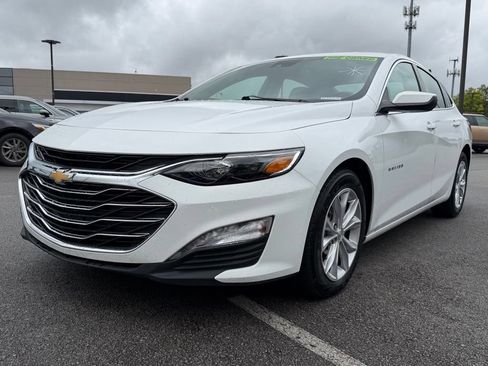 Used 2025 Chevrolet Malibu LT FWD image 3