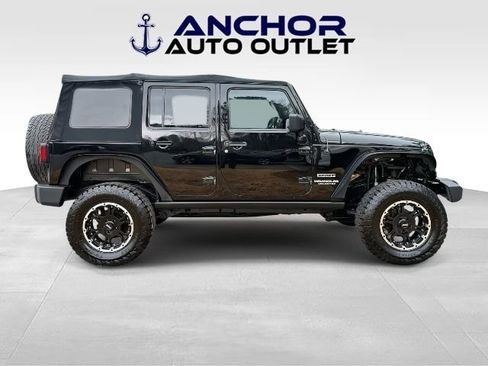 Used 2013 Jeep Wrangler Unlimited Sport AWD/4WD image 9