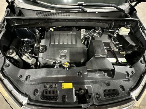 Used 2015 Toyota Highlander Limited image 22