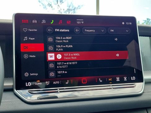 New 2026 Volkswagen Tiguan SE image 18