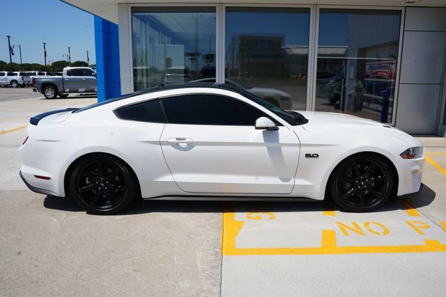Used 2019 Ford Mustang GT Premium w/ Equipment Group 401A RWD image 25