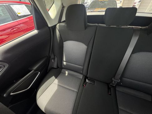 Used 2025 Kia Soul LX w/ LX Technology Package FWD image 37