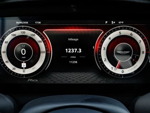 Used 2024 Aston Martin DB12 Coupe RWD image 14