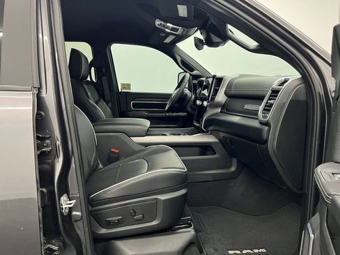 Used 2025 RAM 3500 Laramie AWD/4WD image 25