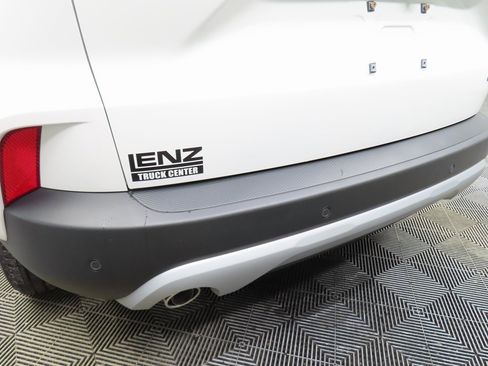 Used 2023 Ford Escape SE image 39