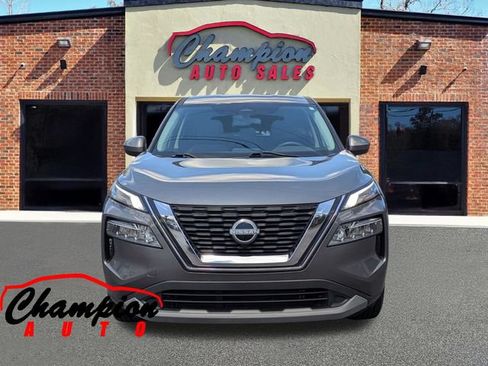 Used 2023 Nissan Rogue SV FWD image 10