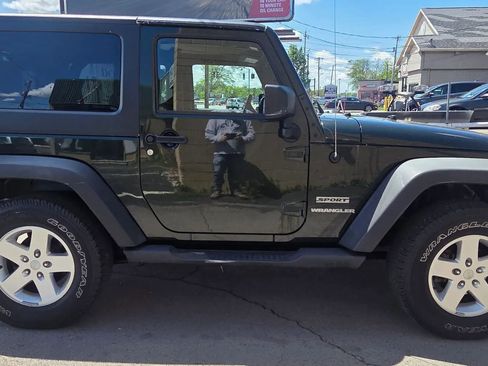 Used 2011 Jeep Wrangler Sport AWD/4WD image 6
