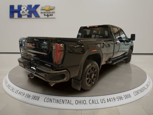 Used 2024 GMC Sierra 2500 AT4 AWD/4WD image 5
