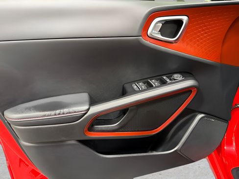 Used 2020 Kia Soul GT-Line Turbo FWD image 5
