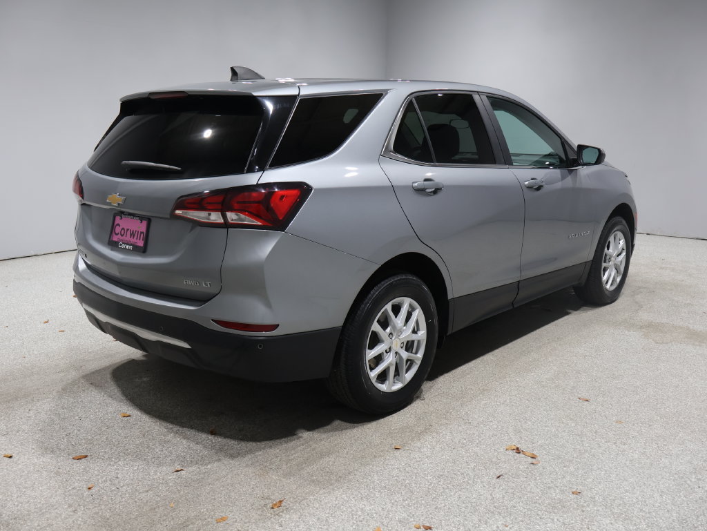 Used 2024 Chevrolet Equinox LT w/ Driver Convenience Package AWD/4WD image 2