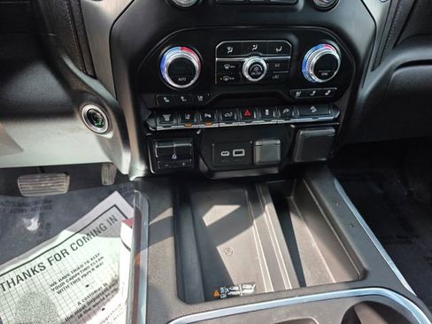 Used 2023 GMC Sierra 3500 Denali w/ Technology Package image 23