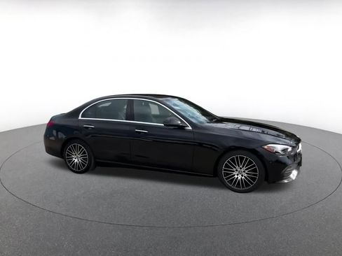 Used 2024 Mercedes-Benz C 300 Sedan image 2