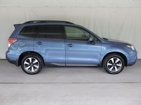 Used 2018 Subaru Forester 2.5i Limited AWD/4WD image 7