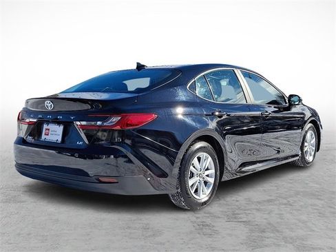 Certified 2025 Toyota Camry LE image 6