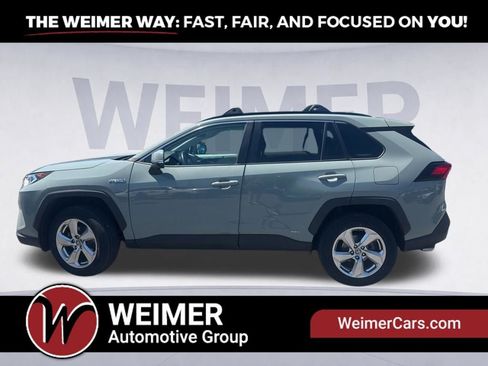 Used 2021 Toyota RAV4 XLE Premium AWD/4WD image 6