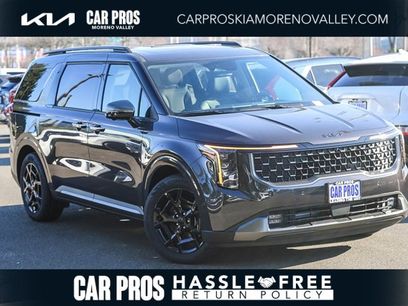 New 2025 Kia Carnival SX w/ SX Dark Edition Package