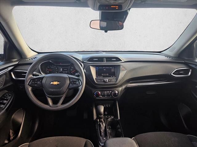 Used 2023 Chevrolet TrailBlazer LT FWD image 14