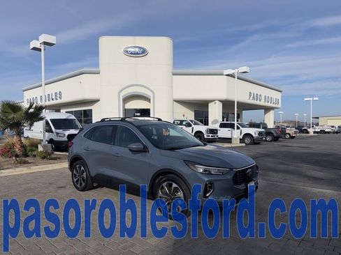 Used 2023 Ford Escape Platinum w/ Premium Technology Package image 1