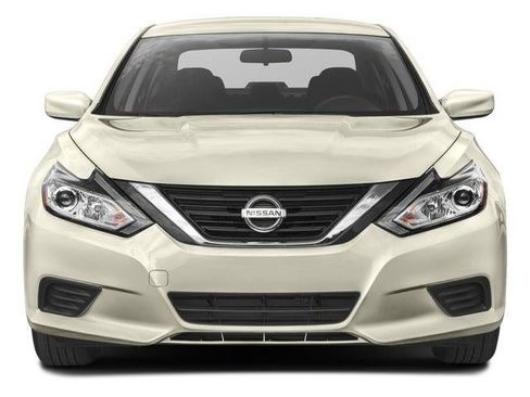 Used 2016 Nissan Altima 2.5 S w/ Power Driver Seat Package FWD image 4