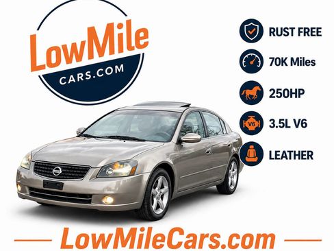 Used 2005 Nissan Altima 3.5 SE w/ (X02) Navigation Pkg FWD image 1