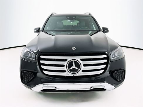 New 2026 Mercedes-Benz GLS 450 GLS 450 image 2