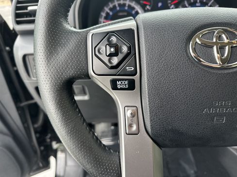 Used 2014 Toyota 4Runner SR5 RWD image 19