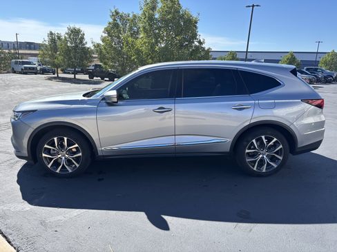 Used 2023 Acura MDX SH-AWD w/ Technology Package image 4