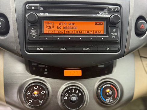 Used 2012 Toyota RAV4 4WD w/ Value Pkg image 11