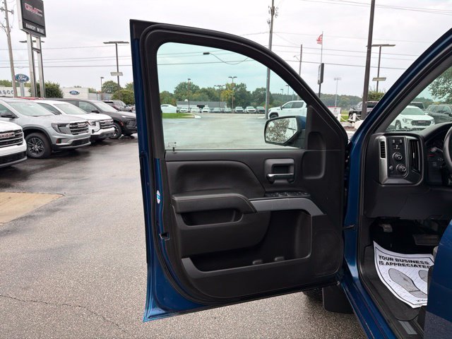 Certified 2019 Chevrolet Silverado 1500 LT w/ All Star Edition AWD/4WD image 13