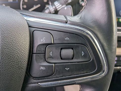 Used 2023 Buick Envision Preferred image 17