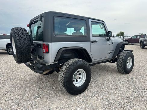 Used 2015 Jeep Wrangler Sport w/ Connectivity Group image 10