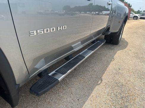 Used 2024 Chevrolet Silverado 3500 LTZ w/ LTZ Plus Package AWD/4WD image 15