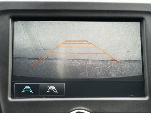 Used 2017 Chevrolet Malibu Hybrid image 4