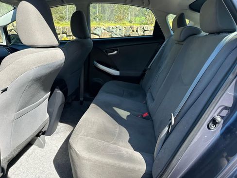 Used 2014 Toyota Prius Two FWD image 11