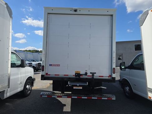 New 2025 GMC Savana 3500 Extended w/ Power Convenience Package image 4