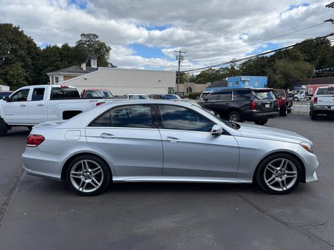 Used 2014 Mercedes-Benz E 350 4MATIC Sedan image 6
