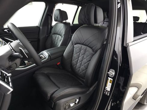 Used 2026 BMW X5 xDrive40i w/ Executive Package AWD/4WD image 12