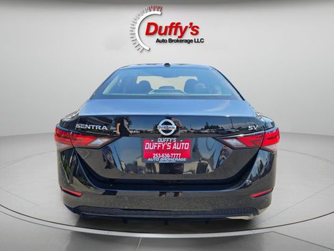 Used 2021 Nissan Sentra SV FWD image 18