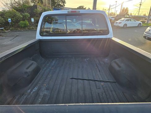 Used 2002 Ford F350 Lariat image 18
