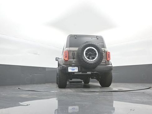 New 2026 Ford Bronco Outer Banks w/ Sasquatch Package AWD/4WD image 38