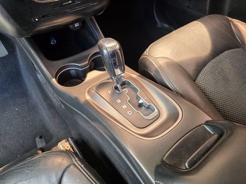 Used 2019 Dodge Journey Crossroad FWD image 19