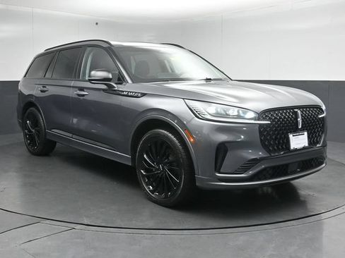 Certified 2025 Lincoln Aviator Reserve w/ Equipment Group 201A AWD/4WD image 1