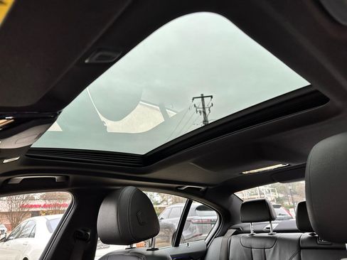 Used 2018 BMW 530i RWD image 31