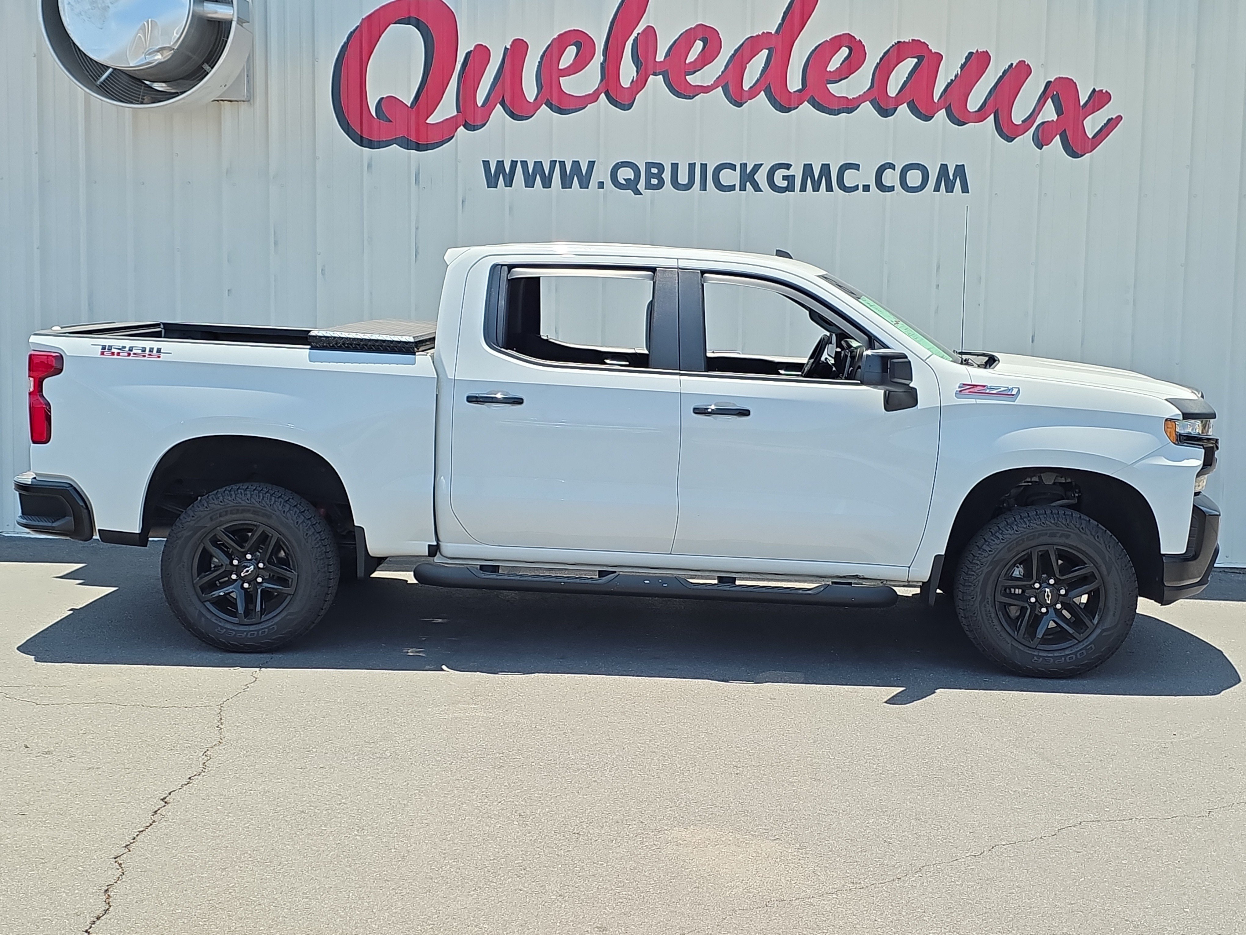 Used 2020 Chevrolet Silverado 1500 LT Trail Boss AWD/4WD image 10