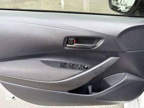 Certified 2025 Toyota Corolla LE FWD image 7